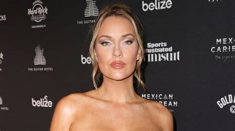 paige spiranac hot body|Paige Spiranac Flaunts Natural Curls and Stunning。